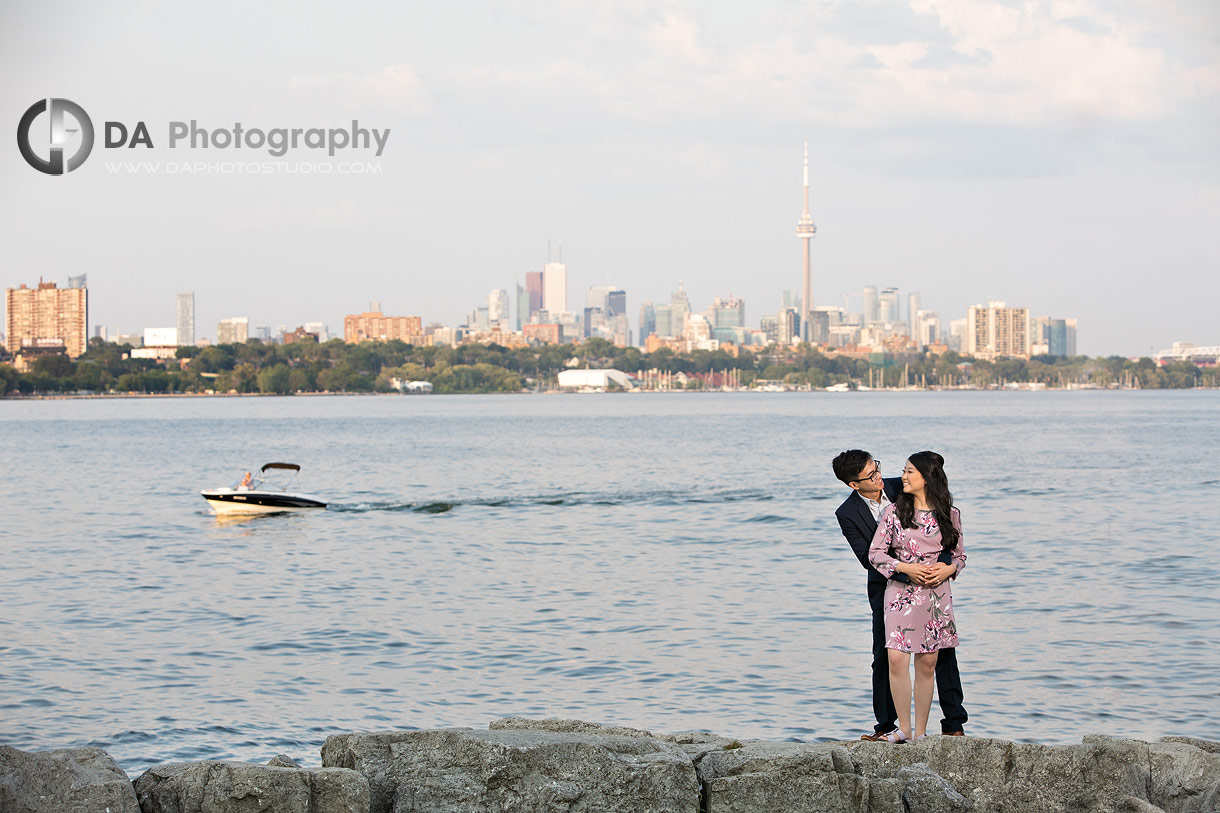 Engagement Couple capture with Toronto City Skyline in the back at Sheldon Lookout