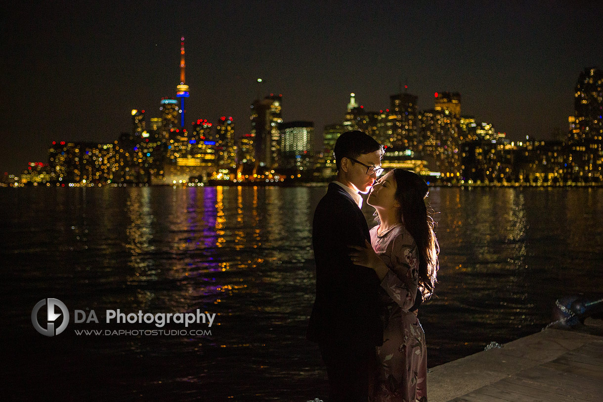 Engagement photos at Polson Pier Skyline ViewPoint