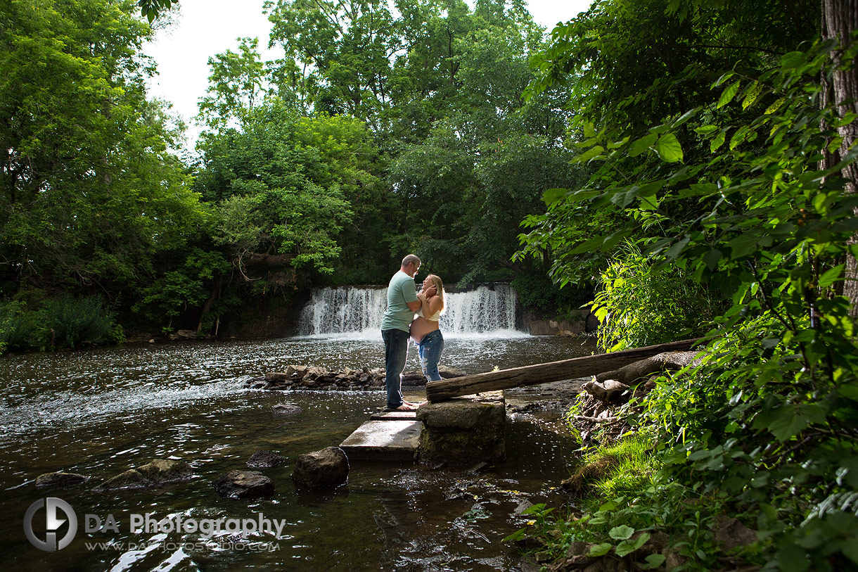 Engagement Photography at Lynn River Falls