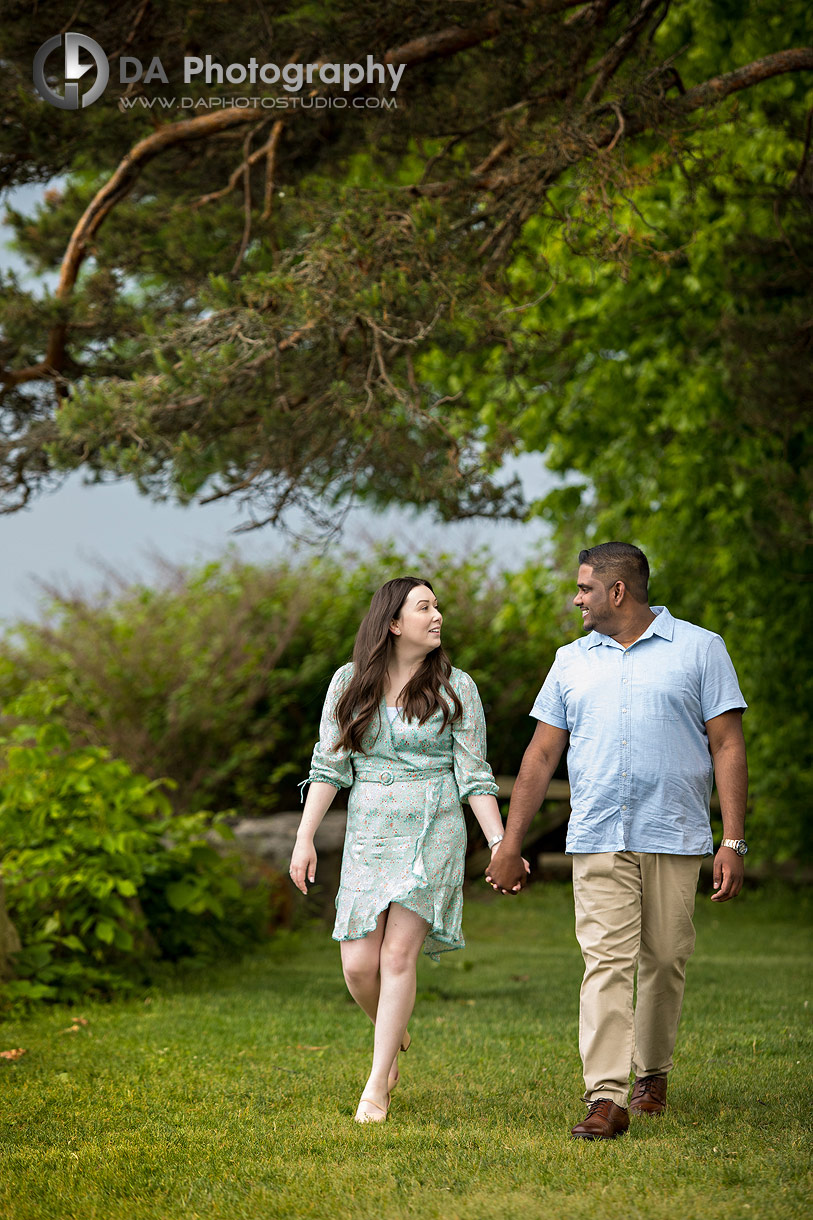 Intimate engagement photos in Mississauga