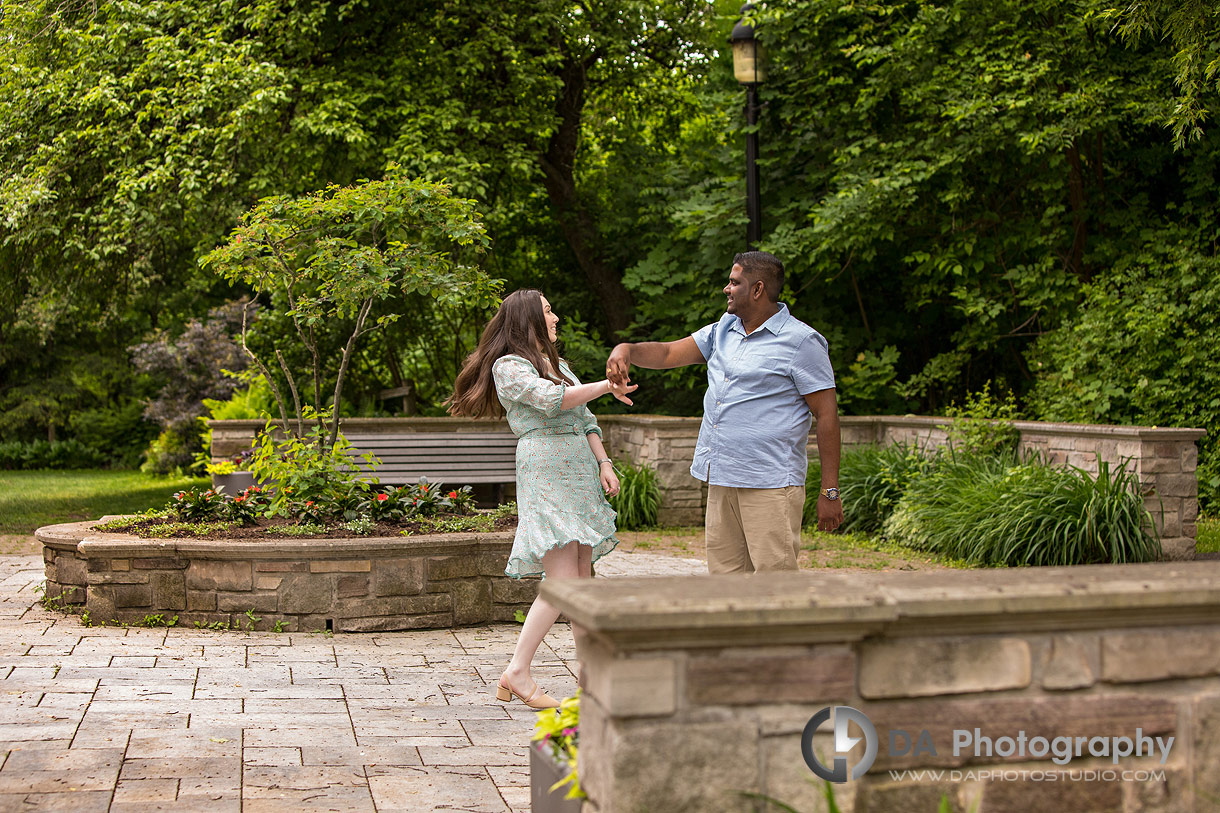 Best engagement photographer in Mississauga